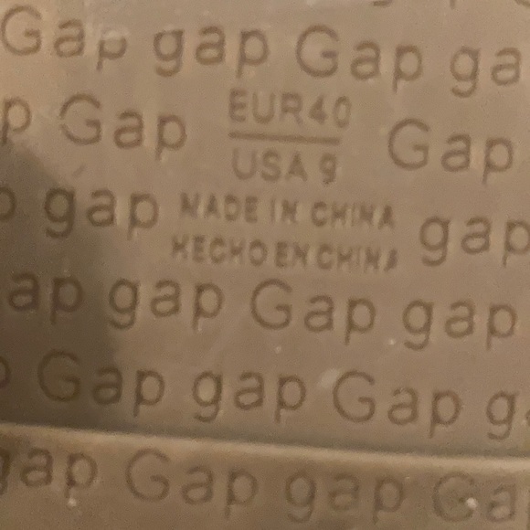 Sz 9 women’s GAP red/white striped flip flops - Picture 4 of 4